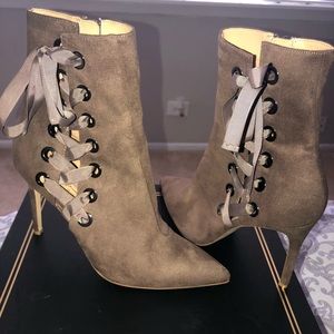 Daya by Zendaya booties
